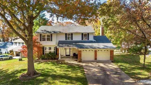 $535,000 | 1730 Woodmore Oaks Drive, Manchester, MO 63021