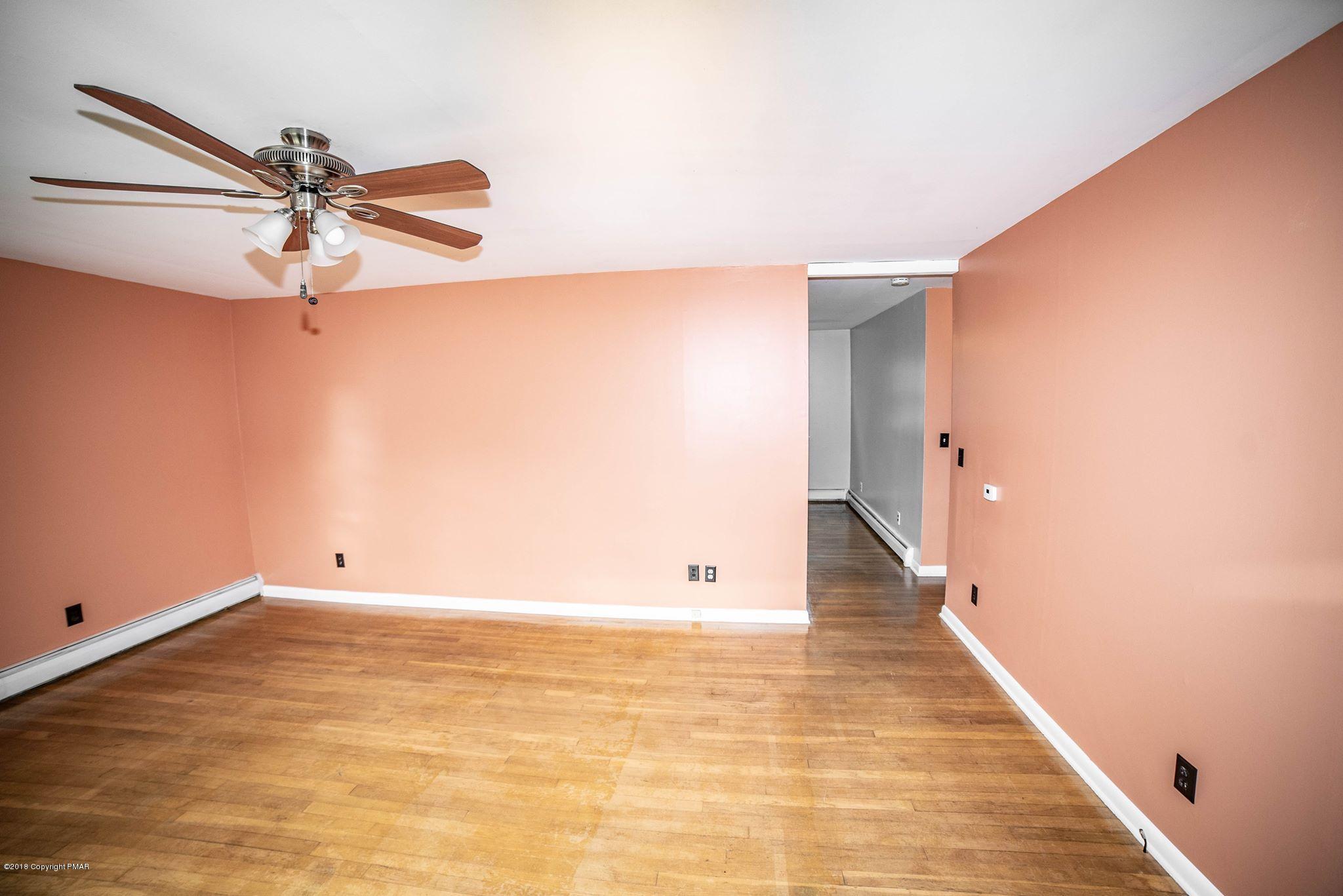 7599 Cherry Valley Road Stroudsburg, PA 18360 - Photo 17 of 29 48997428_2406289886110962_38008481319820