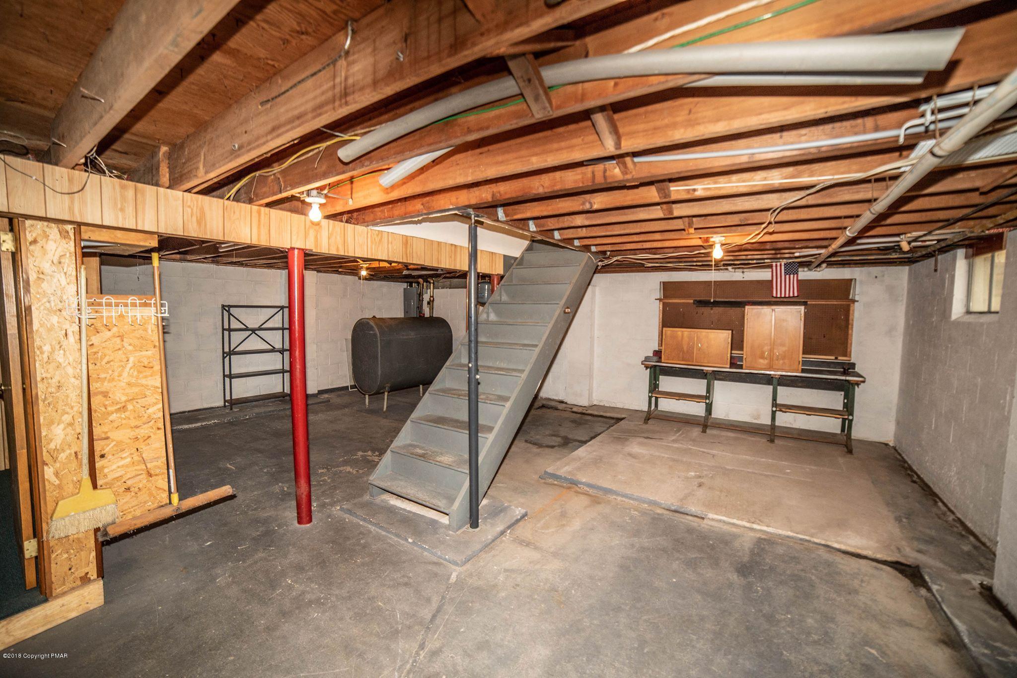 7599 Cherry Valley Road Stroudsburg, PA 18360 - Photo 28 of 29 49031478_341504903335591_851473133814467