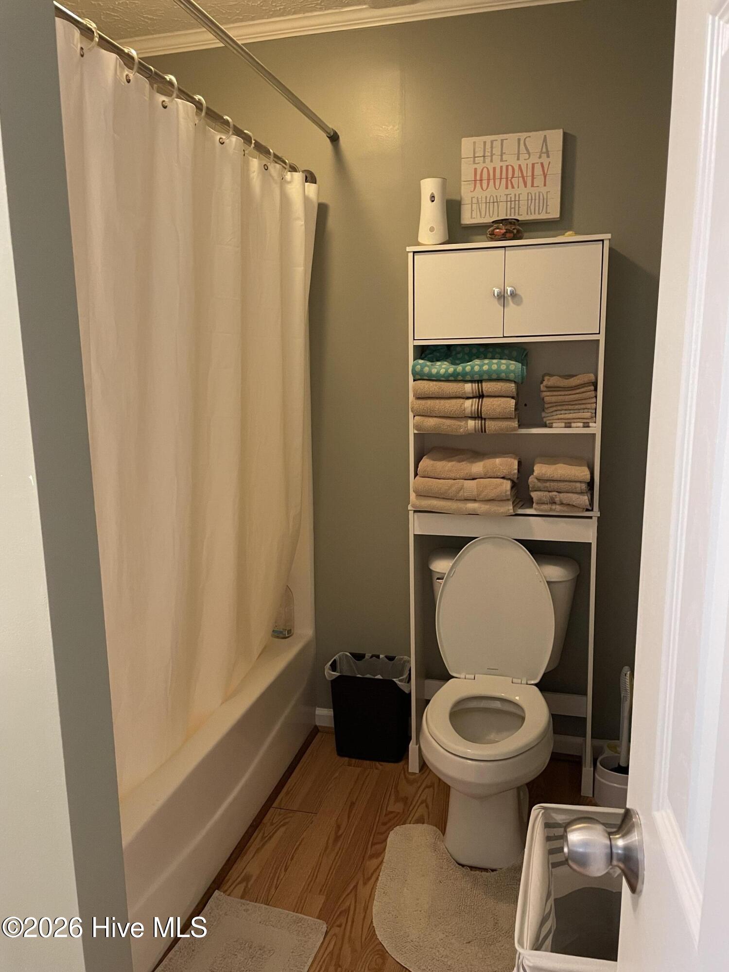 126 Mallard Street Grandy, NC 27939 - Photo 11 of 25 ensuite bathroom