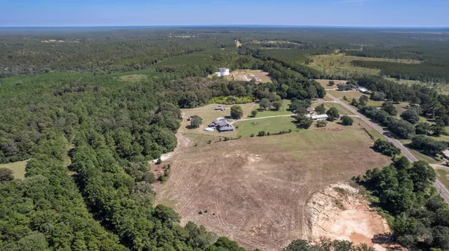 $675,000 | 825 Recreational Road 255, Colmesneil, TX 75938