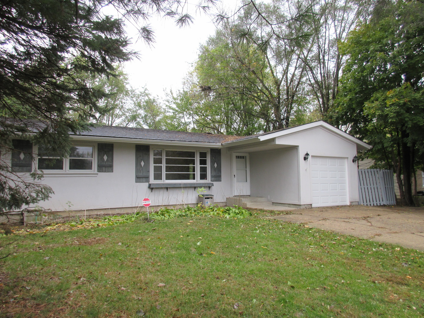 2601 Crystal Lake Road Cary, IL 60013 - Photo 1 of 19 Gallery Image 1