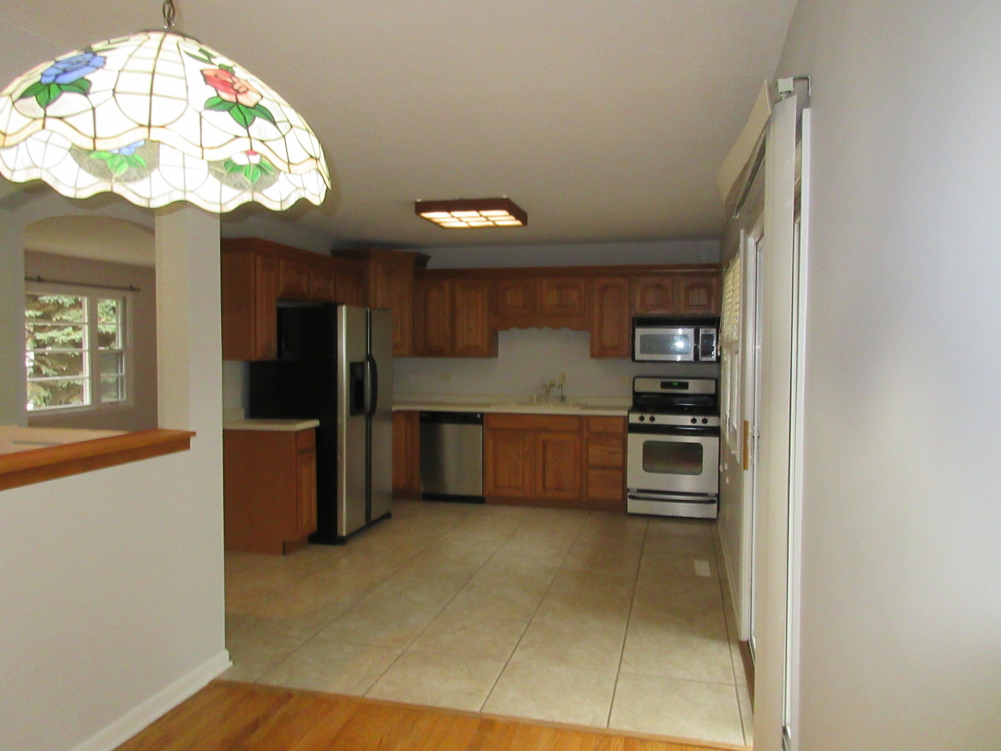 2601 Crystal Lake Road Cary, IL 60013 - Photo 9 of 19 Gallery Image 9