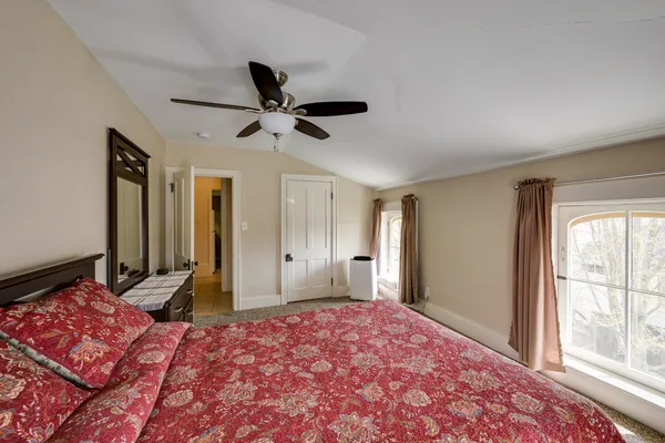 $874,000 | 229 North Ludington Street, Columbus, WI 53925