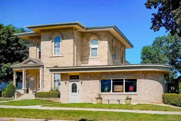 $874,000 | 229 North Ludington Street, Columbus, WI 53925