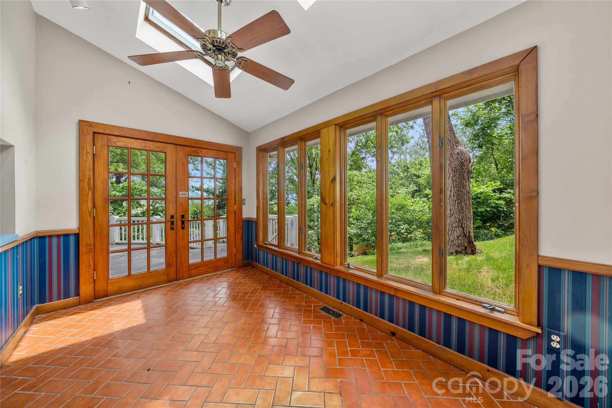 32 Delano Road Asheville, NC 28805 - Photo 18 of 47
