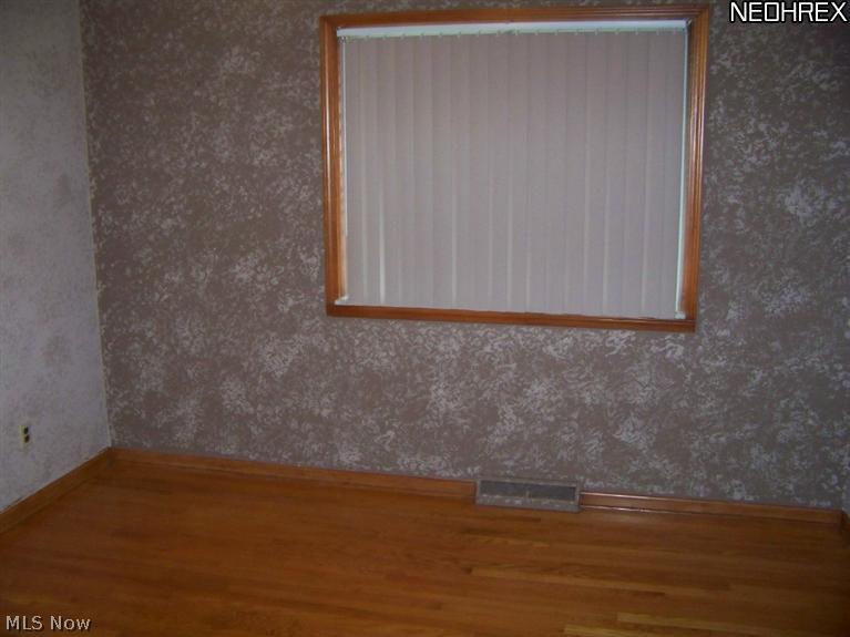 7549 Webster Road Cleveland, OH 44130 - Photo 7 of 12 Gallery Image 7