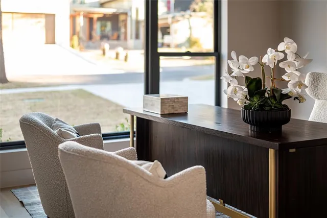 $2,775,000 | 6902 La Vista Drive, Dallas, TX 75214