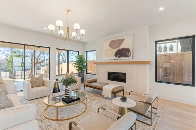 $2,775,000 | 6902 La Vista Drive, Dallas, TX 75214