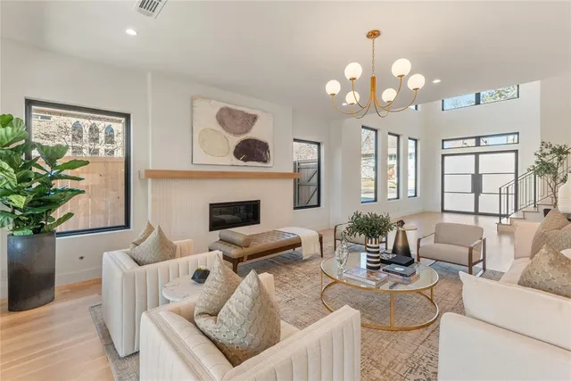 $2,775,000 | 6902 La Vista Drive, Dallas, TX 75214