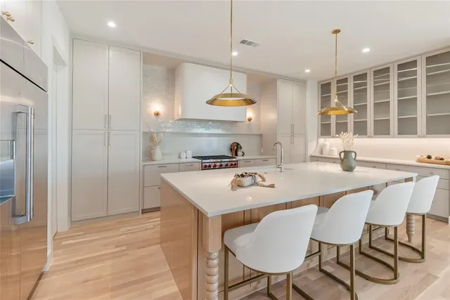 $2,775,000 | 6902 La Vista Drive, Dallas, TX 75214