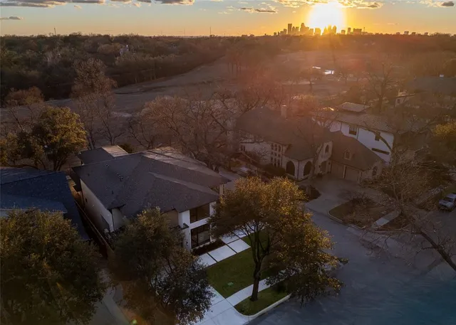 $2,775,000 | 6902 La Vista Drive, Dallas, TX 75214