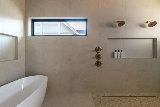 $2,775,000 | 6902 La Vista Drive, Dallas, TX 75214