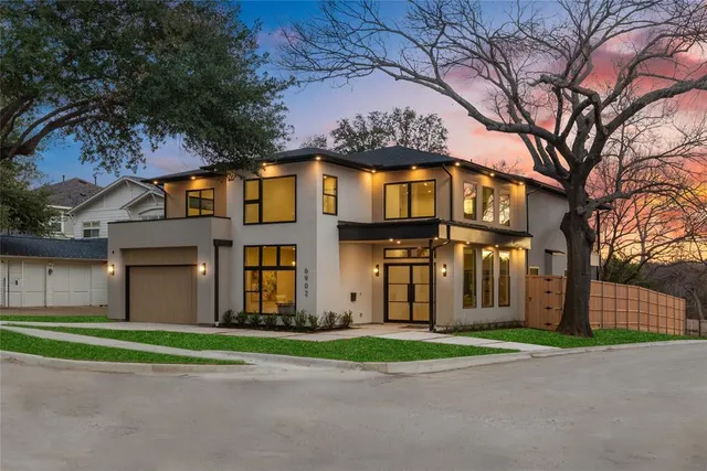 $2,775,000 | 6902 La Vista Drive, Dallas, TX 75214