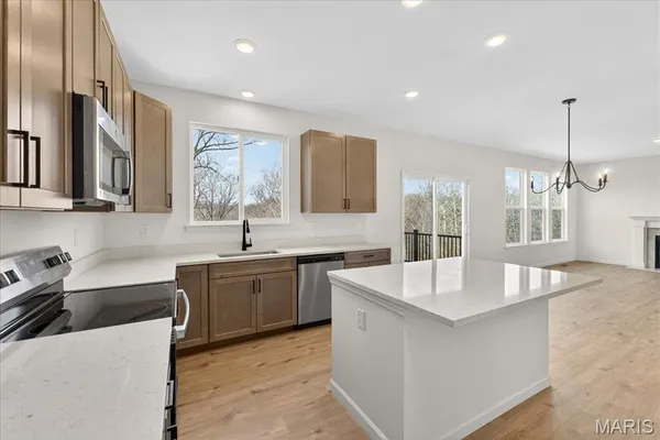 $446,863 | 609 Brinton Court, Wentzville, MO 63385
