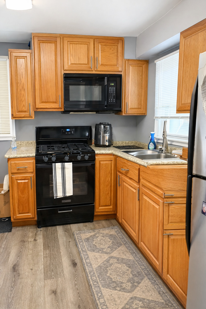 605 Pyott Road Lake In The Hills, IL 60156 - Photo 3 of 8 Gallery Image 3