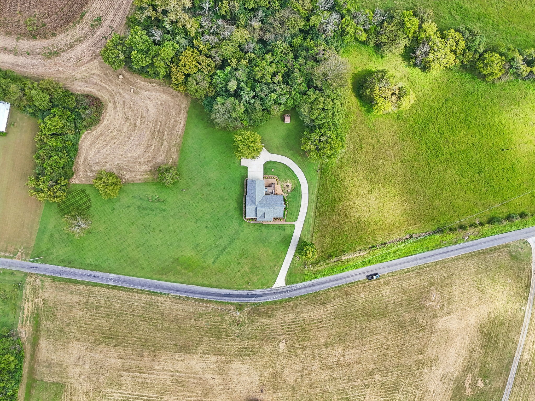 533 Rome Road Riddleton, TN 37151 - Photo 4 of 77 Gallery Image 4
