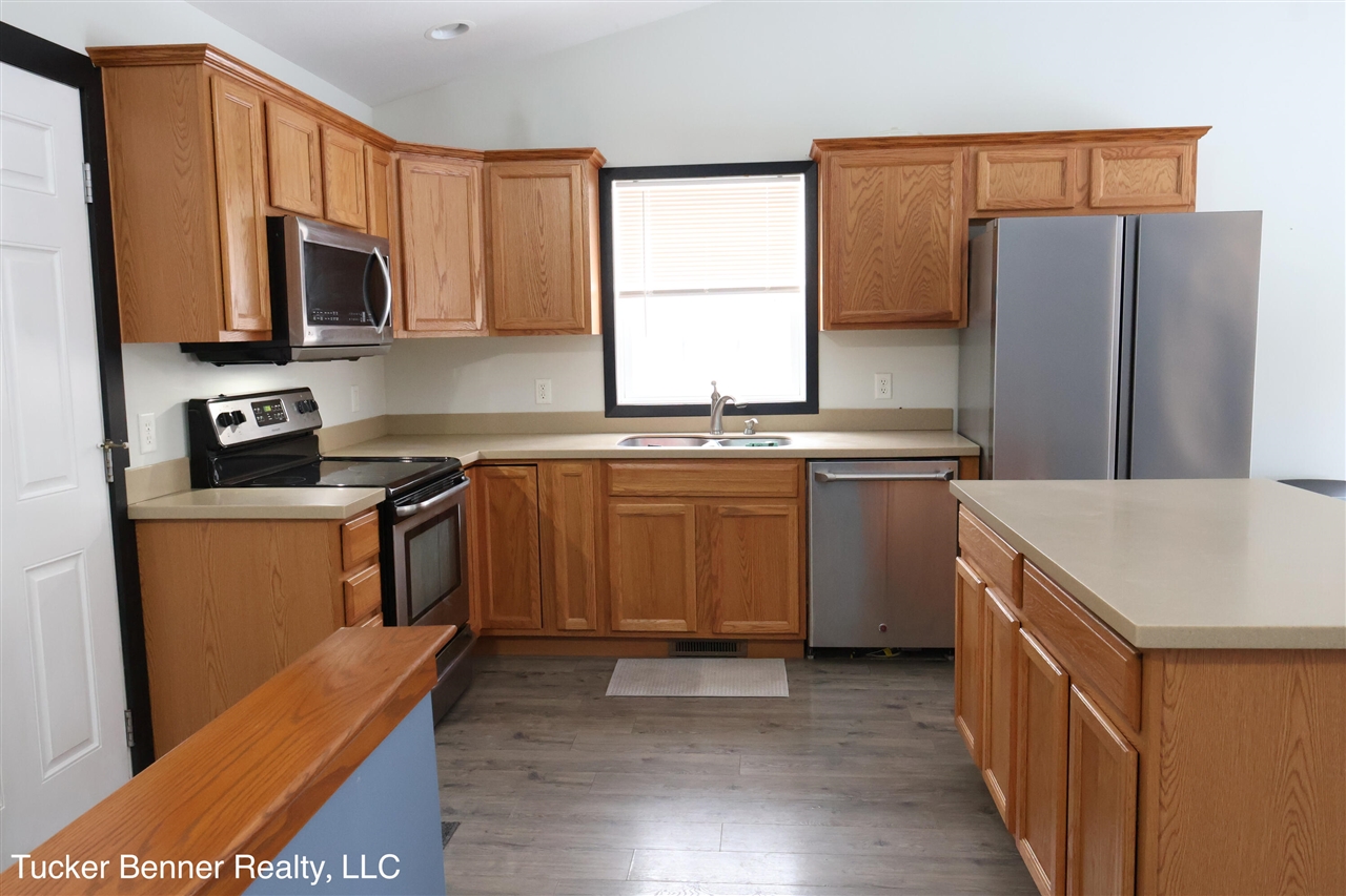 4122 Duck Lake Road Whitehall, MI 49461 - Photo 8 of 62