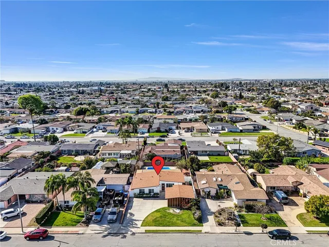 $1,080,000 | 13581 Yosemite Drive, Westminster, CA 92683