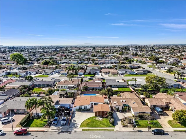 $1,080,000 | 13581 Yosemite Drive, Westminster, CA 92683