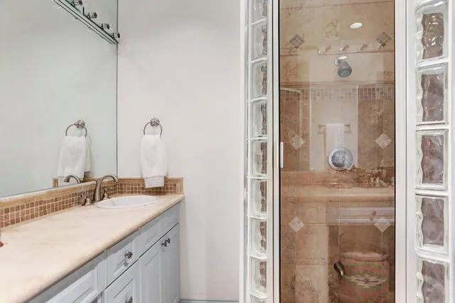 $9,500 | 5508 Candlewood Drive, Houston, TX 77056