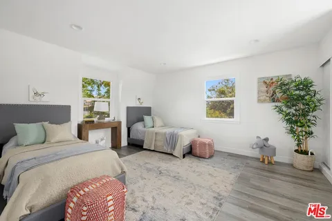 $1,650,000 | 8920 Cadillac Avenue, Los Angeles, CA 90034