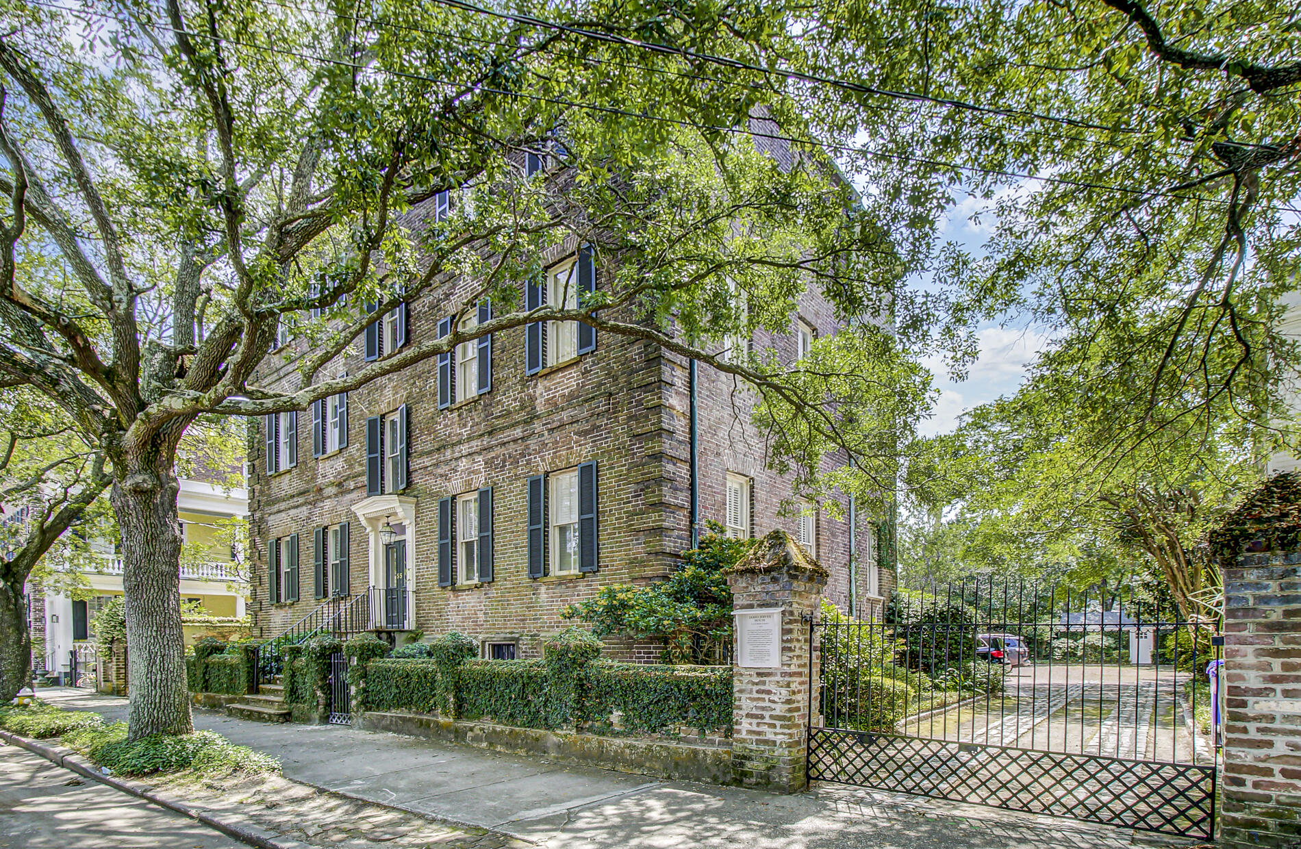 55 Laurens Street, Unit H Charleston, SC 29401 - Photo 4 of 35 4