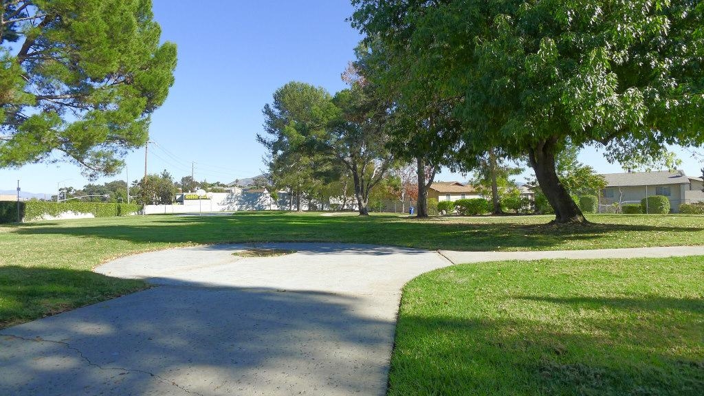 452 Verde Ridge Court Spring Valley, CA 91977 - Photo 13 of 15