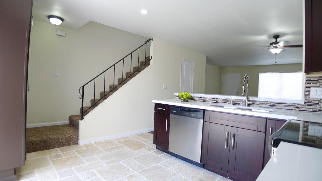 452 Verde Ridge Court Spring Valley, CA 91977 - Photo 4 of 15