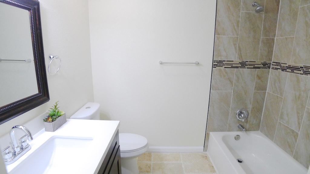 452 Verde Ridge Court Spring Valley, CA 91977 - Photo 7 of 15