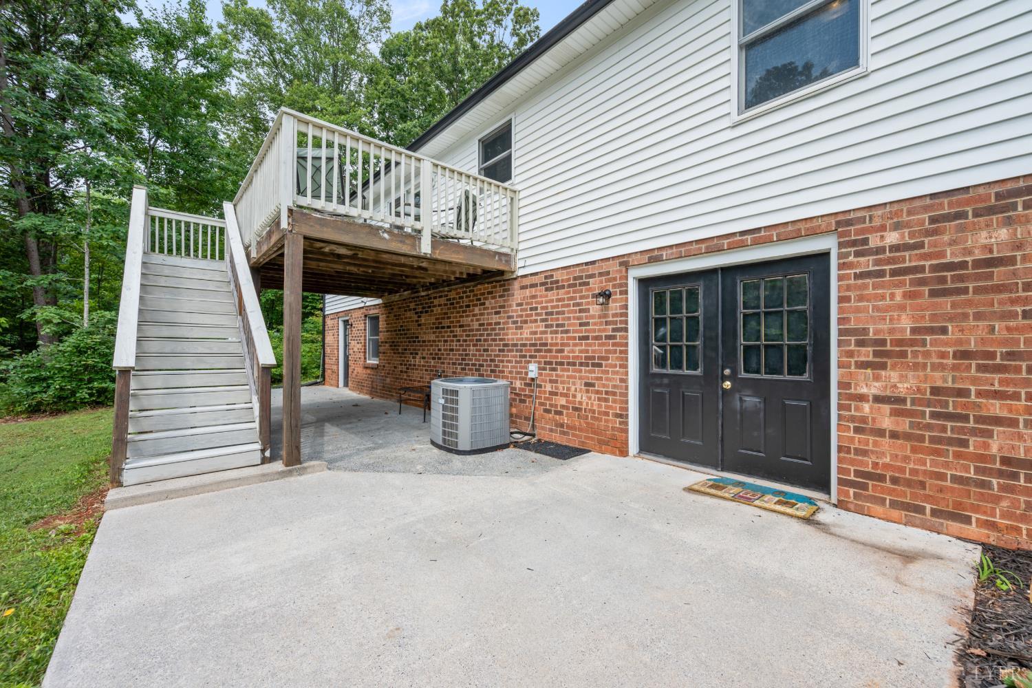 1558 Stonewall Road Concord, VA 24538 - Photo 11 of 56