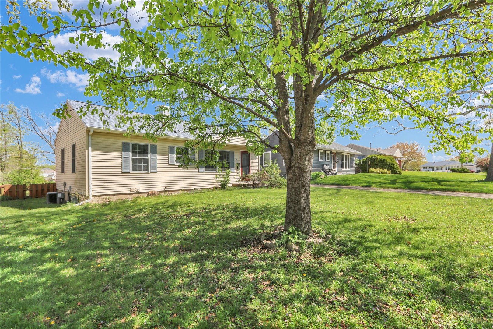 1108 Eastern Drive Urbana, IL 61801 - Photo 3 of 29 a view of a house with backyard and tree