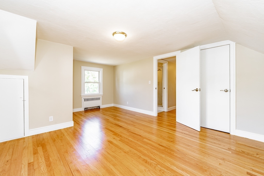 29 Davis Street Springfield, MA 01104 - Photo 37 of 42