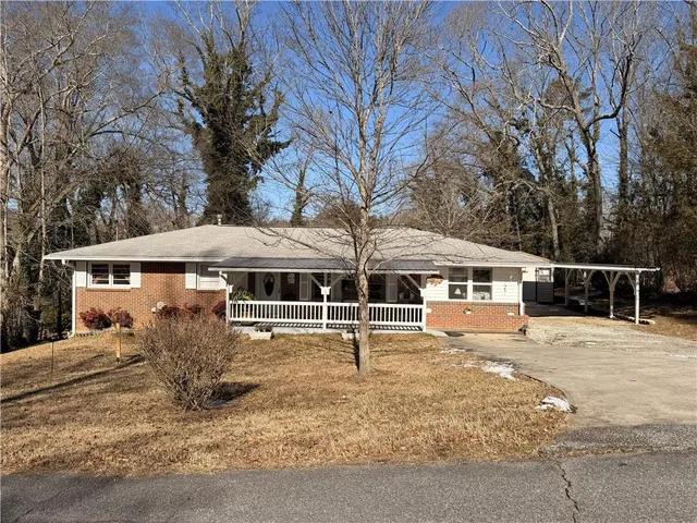 $249,900 | 526 Poplar Street, Toccoa, GA 30577