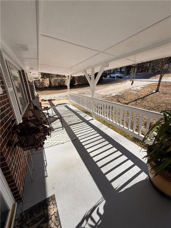 526 Poplar Street Toccoa, GA 30577 - Photo 4 of 36