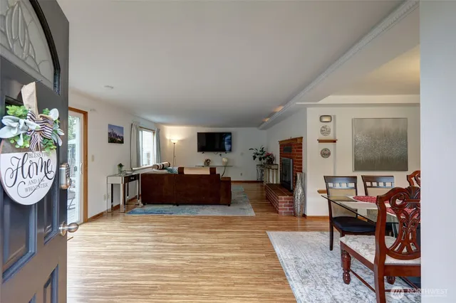 $1,495,000 | 7820 Northeast 195th Street, Kenmore, WA 98028