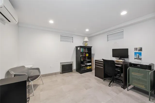 $4,600 | 29-33 212th Street, Unit 1F | Bayside