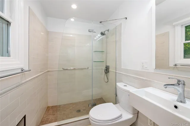 $4,600 | 29-33 212th Street, Unit 1F | Bayside