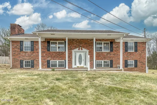 $429,900 | 4300 Brockwood Drive, Morristown, TN 37813