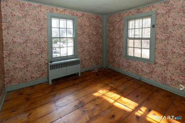 $375,000 | 25 Union Street, Deep River, CT 06417