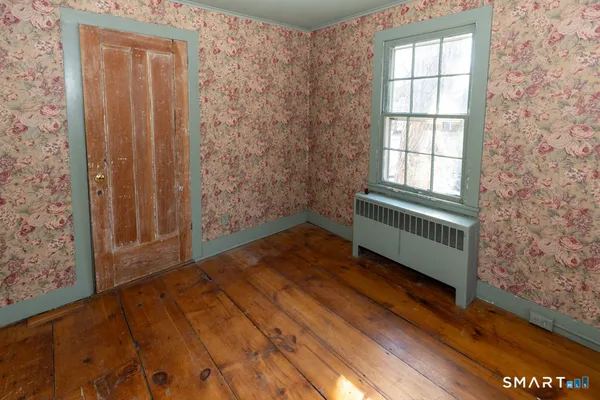 $375,000 | 25 Union Street, Deep River, CT 06417