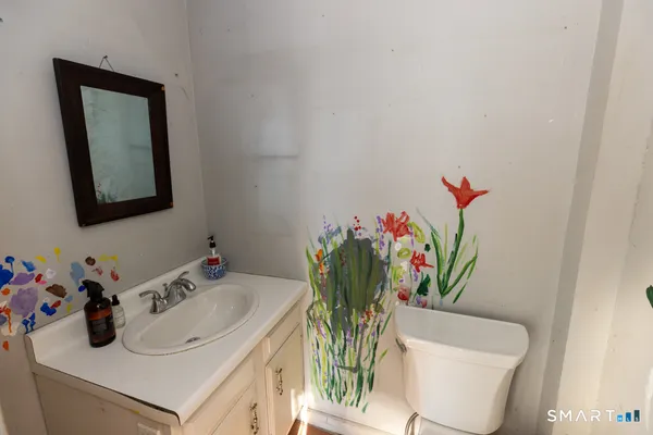 $375,000 | 25 Union Street, Deep River, CT 06417