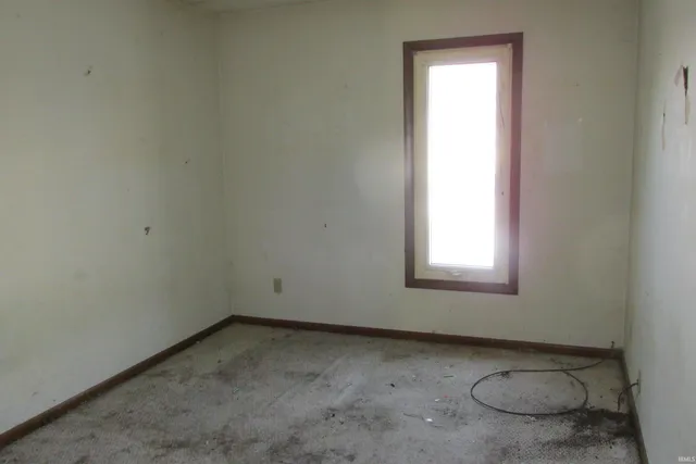 $35,100 | 1921 Cardinal Drive, Albany, IN 47320