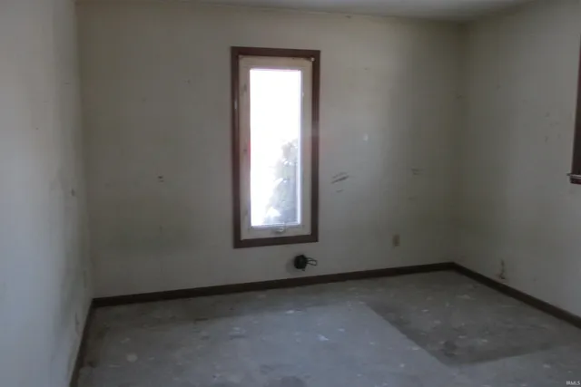 $35,100 | 1921 Cardinal Drive, Albany, IN 47320