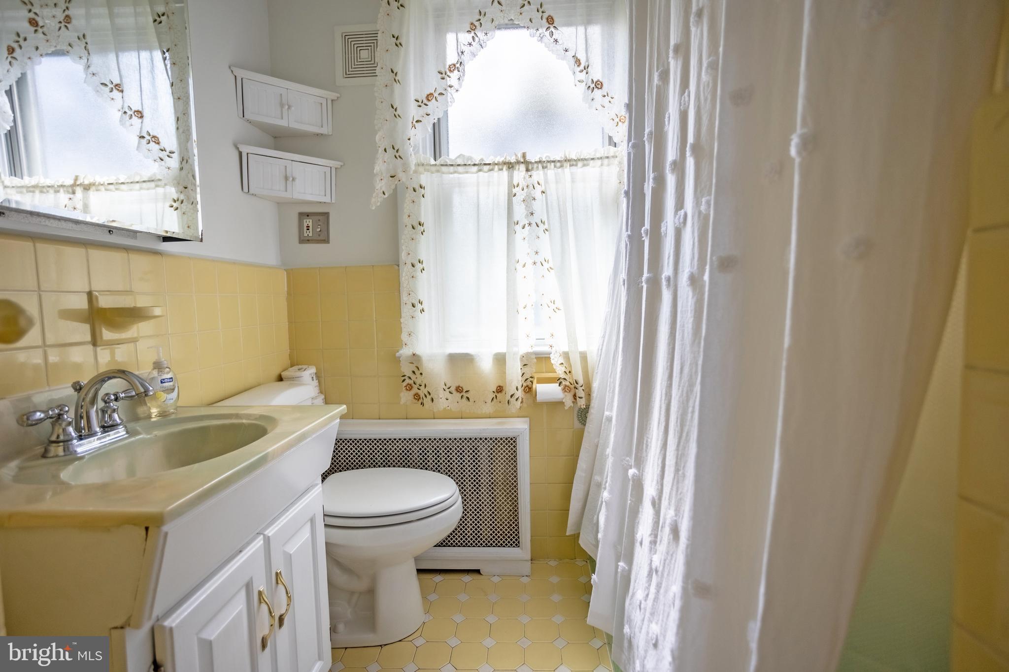 7803 Church Road Jenkintown, PA 19046 - Photo 12 of 30 Bathroom