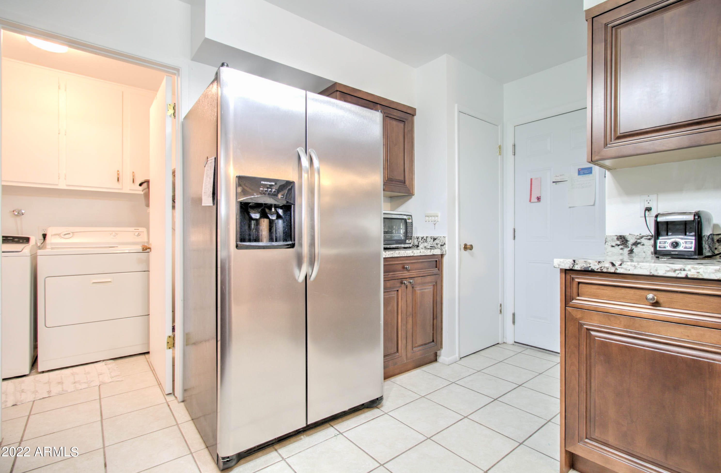 10725 West Hatcher Road Sun City, AZ 85351 - Photo 15 of 26 10725 W Hatcher Rd-15
