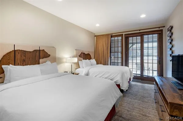 $5,000 | 40671 Village Drive, Unit 15B, Big Bear Lake, CA 92315