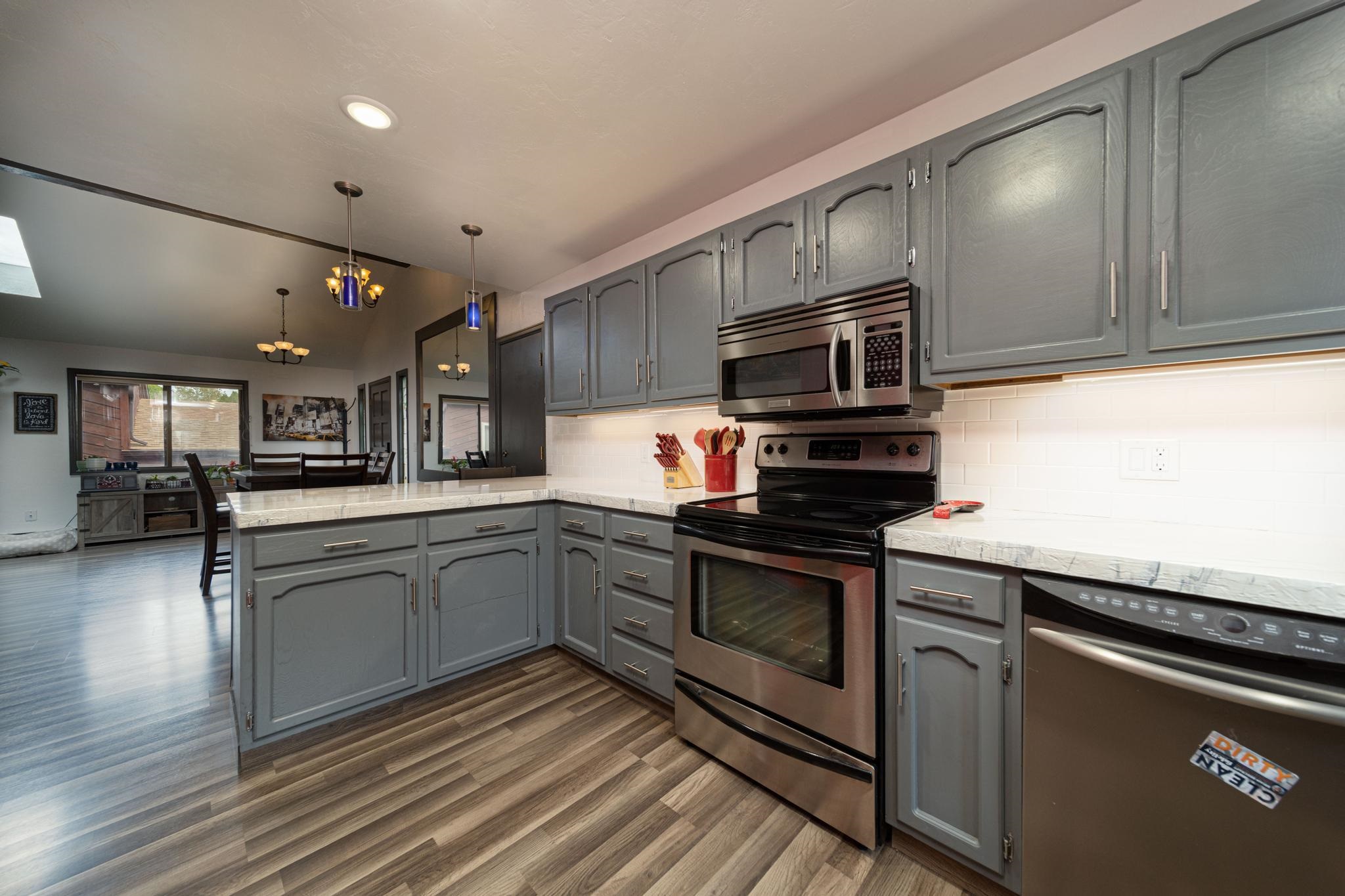 383 Ridge View Drive Grand Junction, CO 81507 - Photo 4 of 24 Gallery Image 4