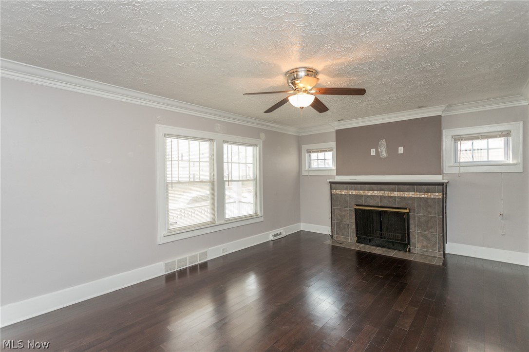 878 Clarence Road Cleveland Heights, OH 44121 - Photo 8 of 32