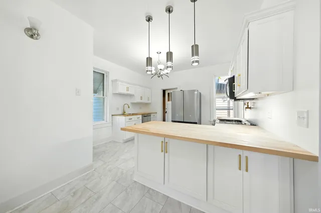 $209,900 | 110 South 4th Street, Decatur, IN 46733